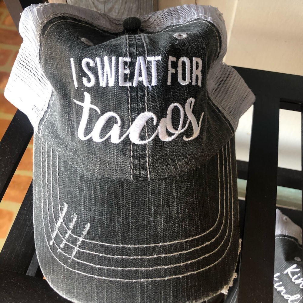 Trucker hat